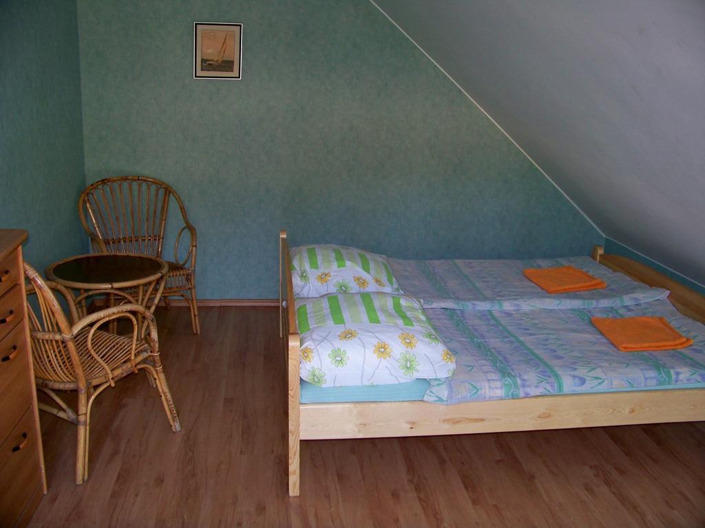 Dw Zlote Klosy Wrony Exterior foto